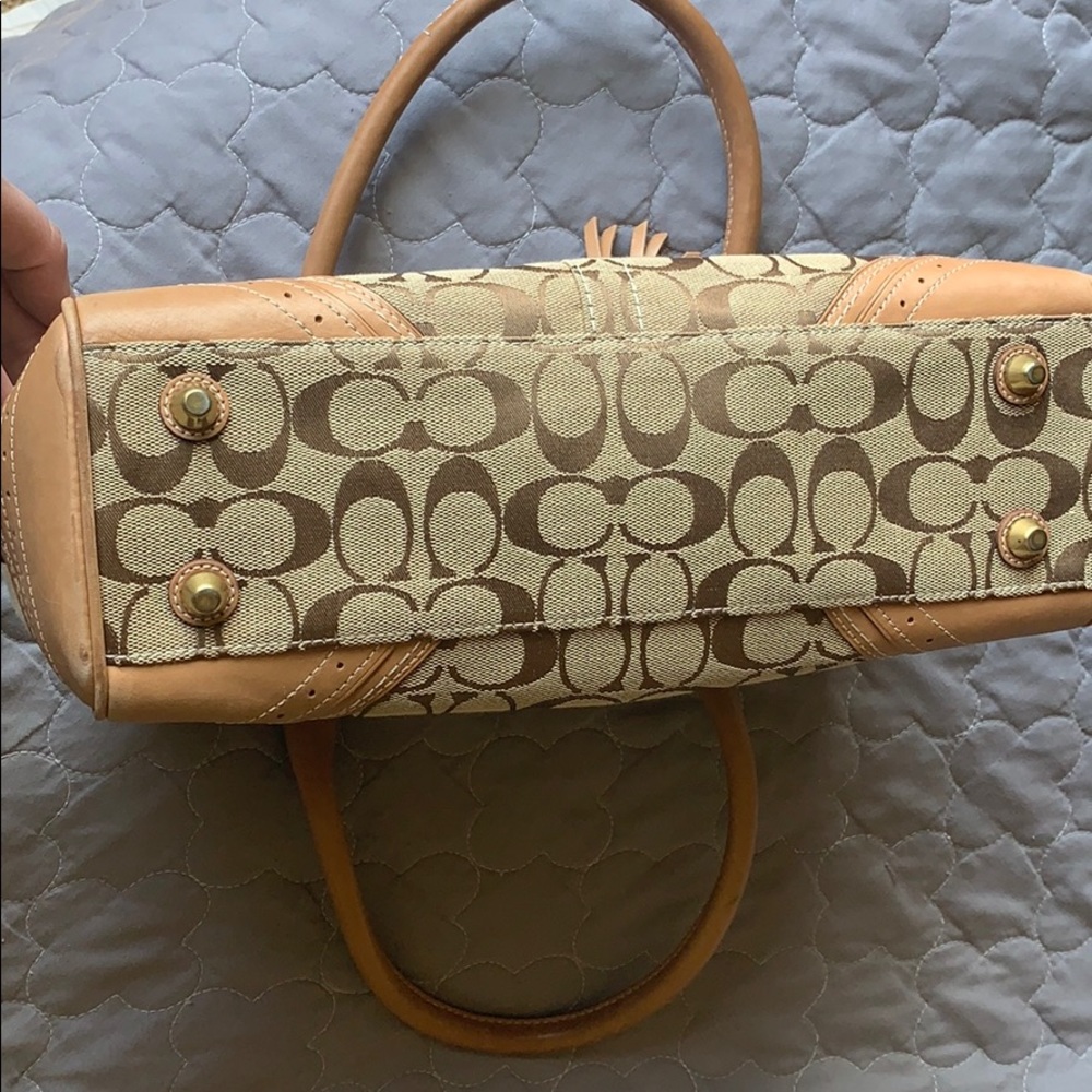 Coach Purse - Picture 4 of 7